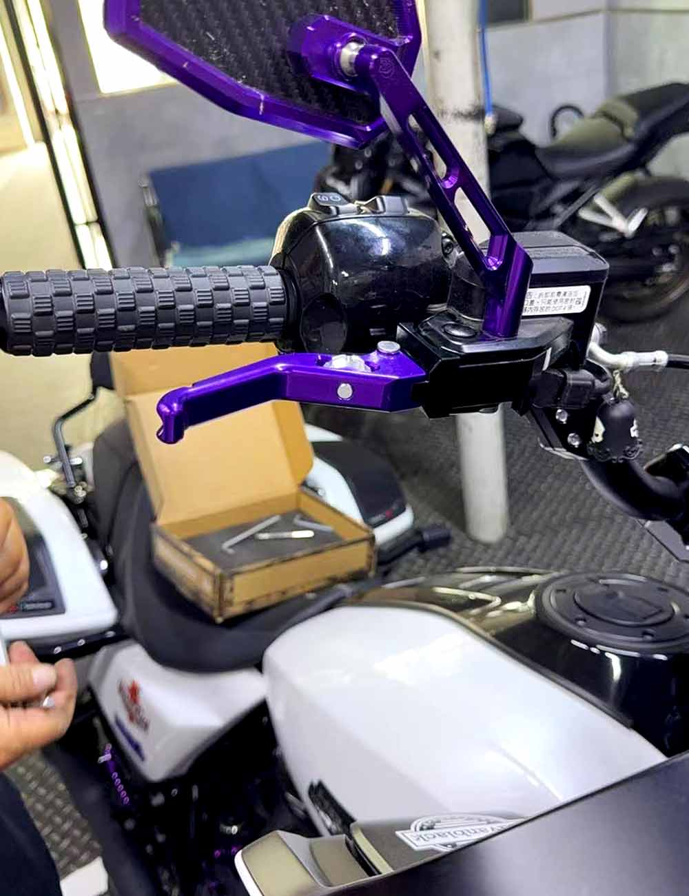 Adjustable 3-Finger Harley Brake Clutch Levers for 2024-after Touring 2025-after Softail - Image 6