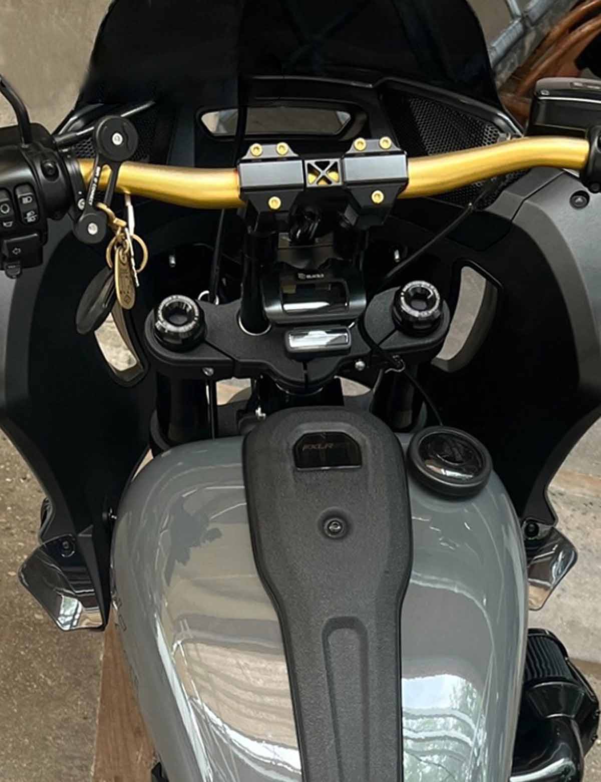 T-Bar Handlebars | Aluminum Alloy | 2" & 4" Rise Height, 1" & 1.25" & 1.5" Clamp Diameter | Internal Wiring Handlebars | All Harley Motorcycle - Image 4