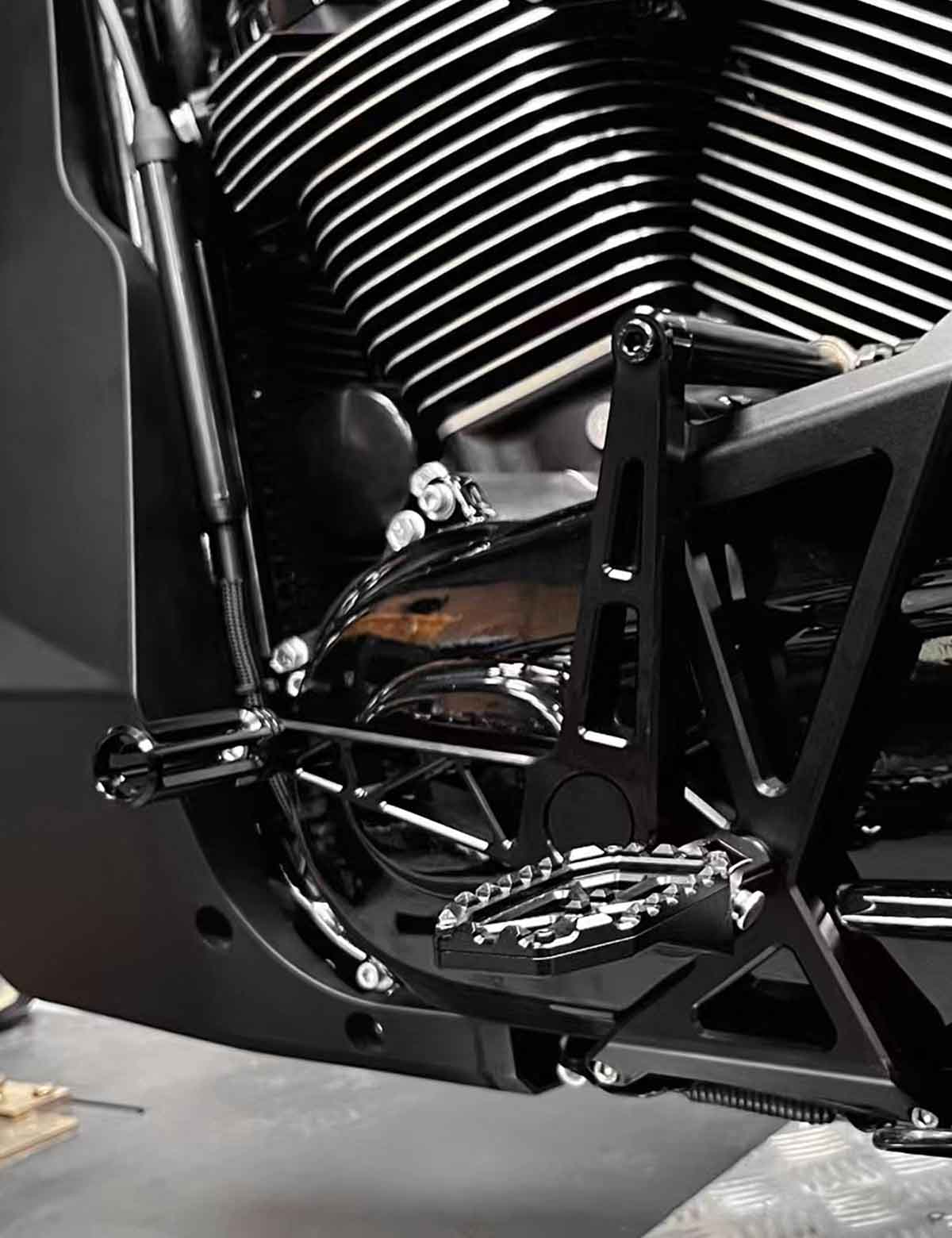 Motorcycle Gear Shifter Lever Pedal Aluminum Alloy | 2008-after Harley Sportster Softail Touring All Models - Image 4