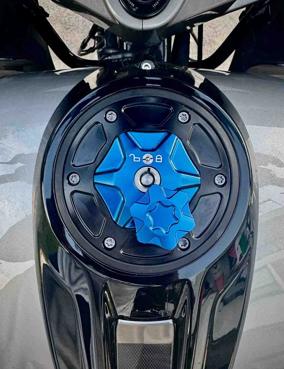 Lockable Gas Fuel Tank Cap | Aluminum Alloy | Harley 2023-2025 Touring Road Glide Street Glide CVO Road Glide ST - Image 5