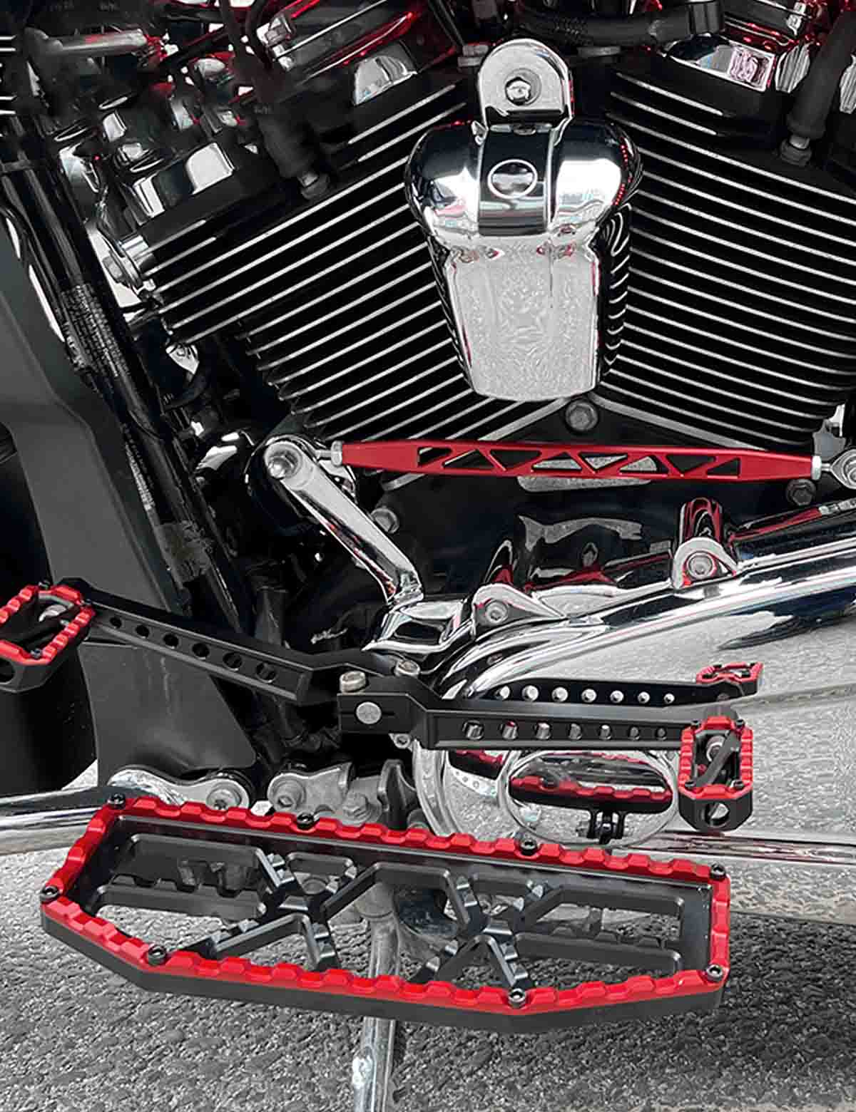 Driver Floorboards Footpegs | 2014-after Harley Touring Road Glide, Street Glide, Road King Models - Image 6