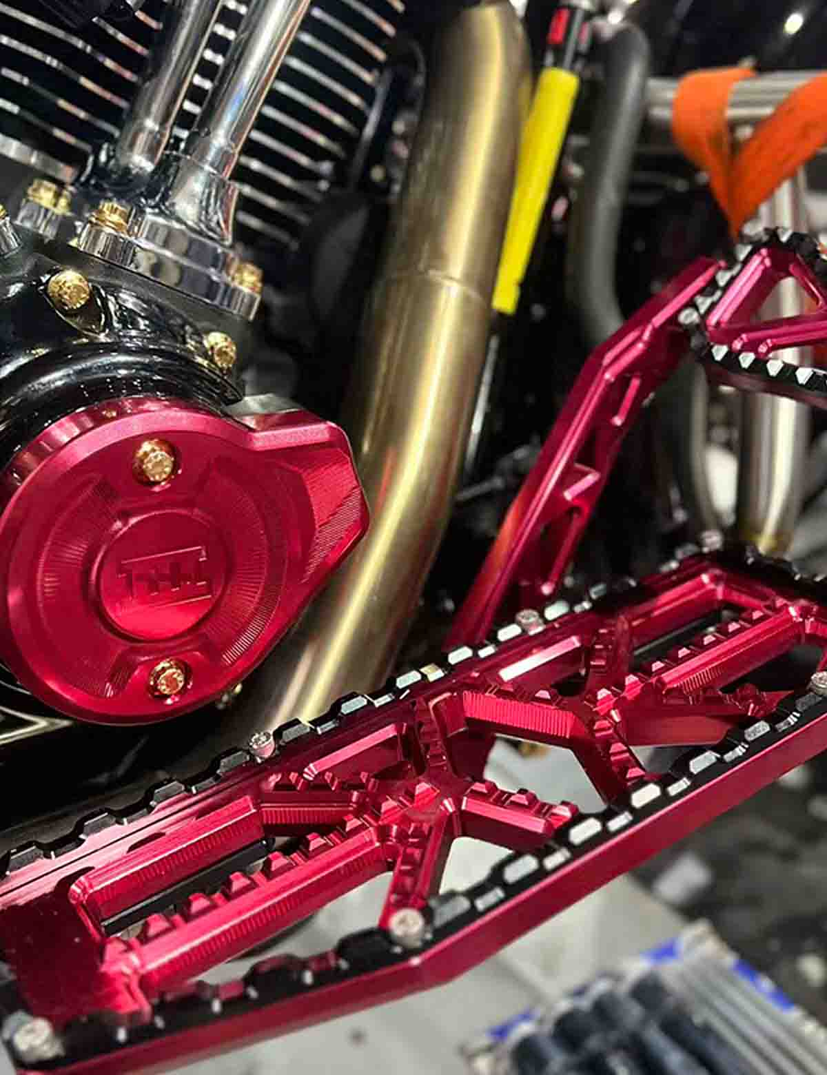 Driver Floorboards Footpegs | 2014-after Harley Touring Road Glide, Street Glide, Road King Models - Image 7