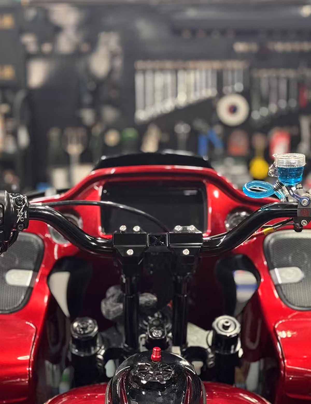 T-Bar Handlebars | Aluminum Alloy | 2" & 4" Rise Height, 1" & 1.25" & 1.5" Clamp Diameter | Internal Wiring Handlebars | All Harley Motorcycle - Image 8