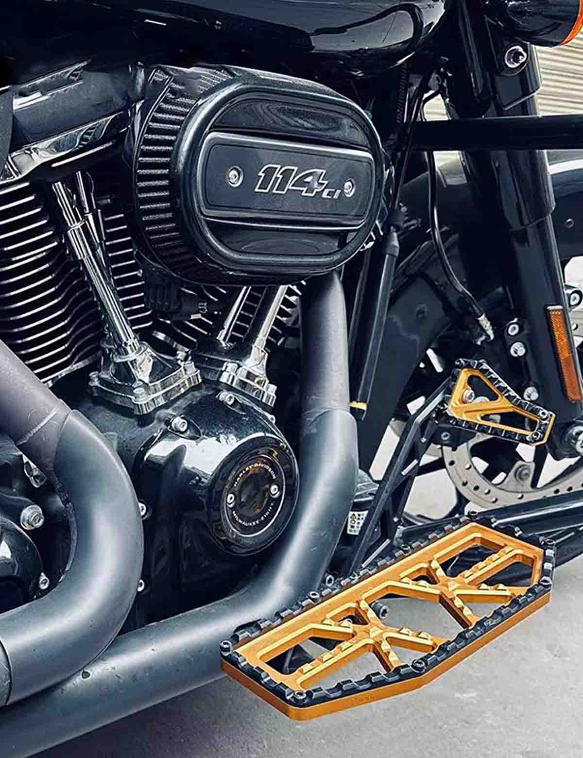 Driver Floorboards Footpegs | 2014-after Harley Touring Road Glide, Street Glide, Road King Models - Image 8
