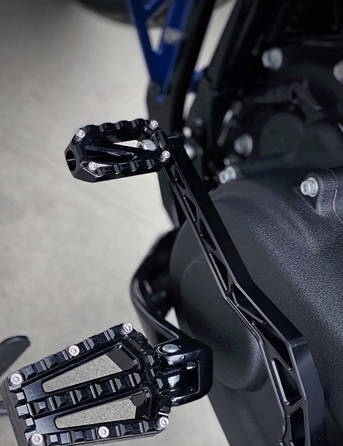 Shift Lever & Shift Peg | 2018-after Harley M8 Softail Mid-Control Models - Image 3