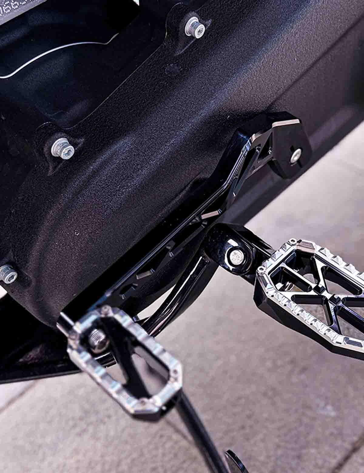 Shift Lever & Shift Peg | 2018-after Harley M8 Softail Mid-Control Models - Image 7