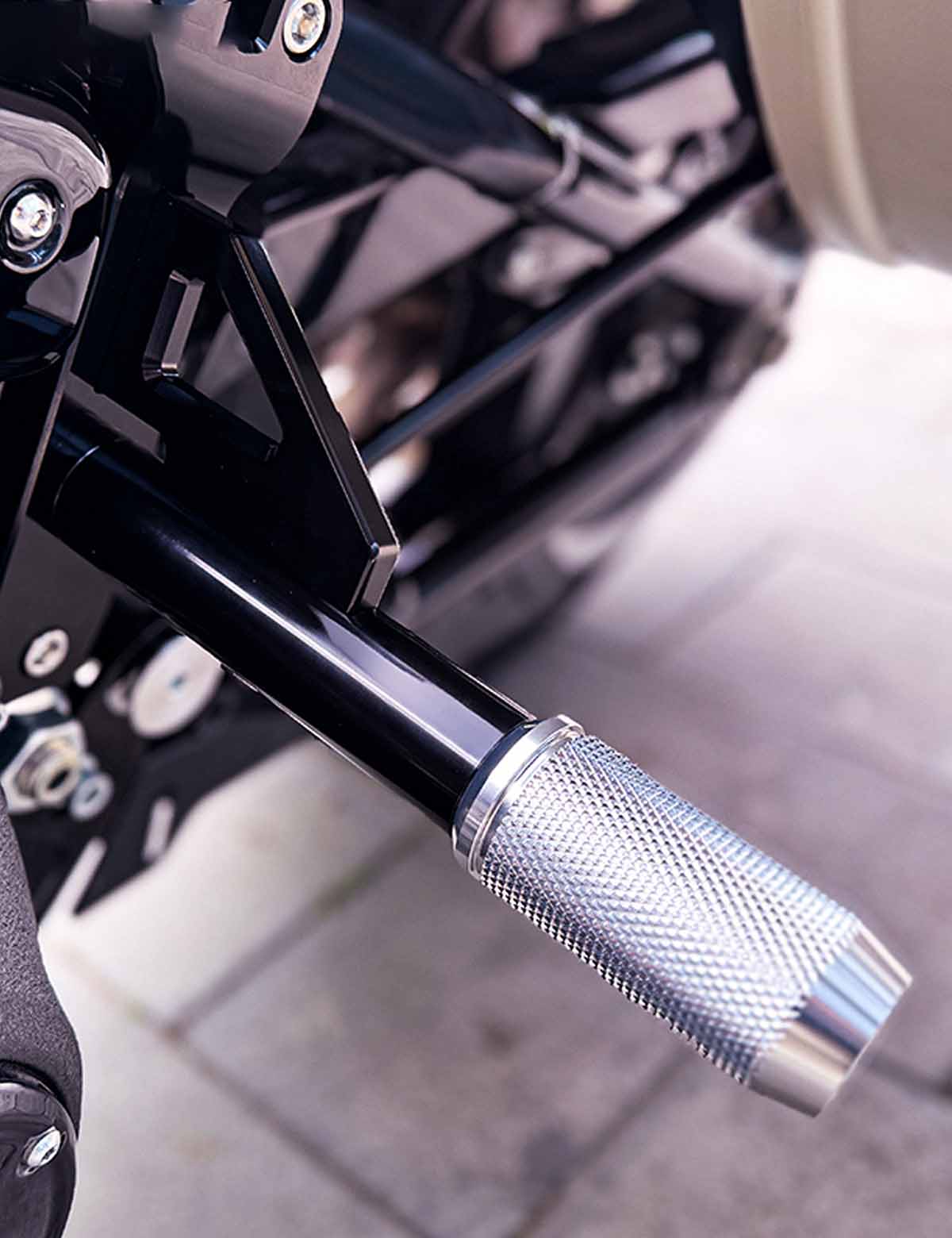 Crash Bar Engine Guard | TIG Welded Steel Highway Bar | Harley Softail Models Without Forward Controls Footpegs - Image 7