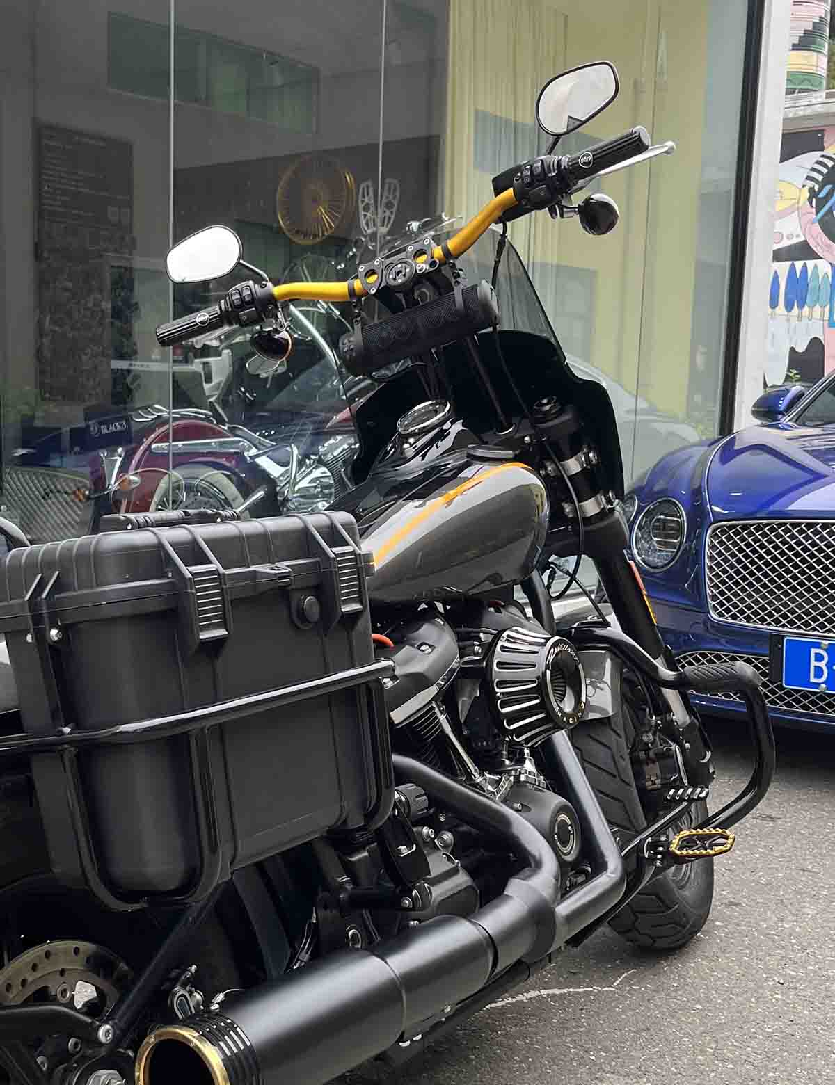 T-Bar Handlebar Risers | 10"/12" Height, 1.25"/1.5" Handlebar Clamp Diameter, 1.5" Pullback Risers | 2018-after Harley Softail Models - Image 5