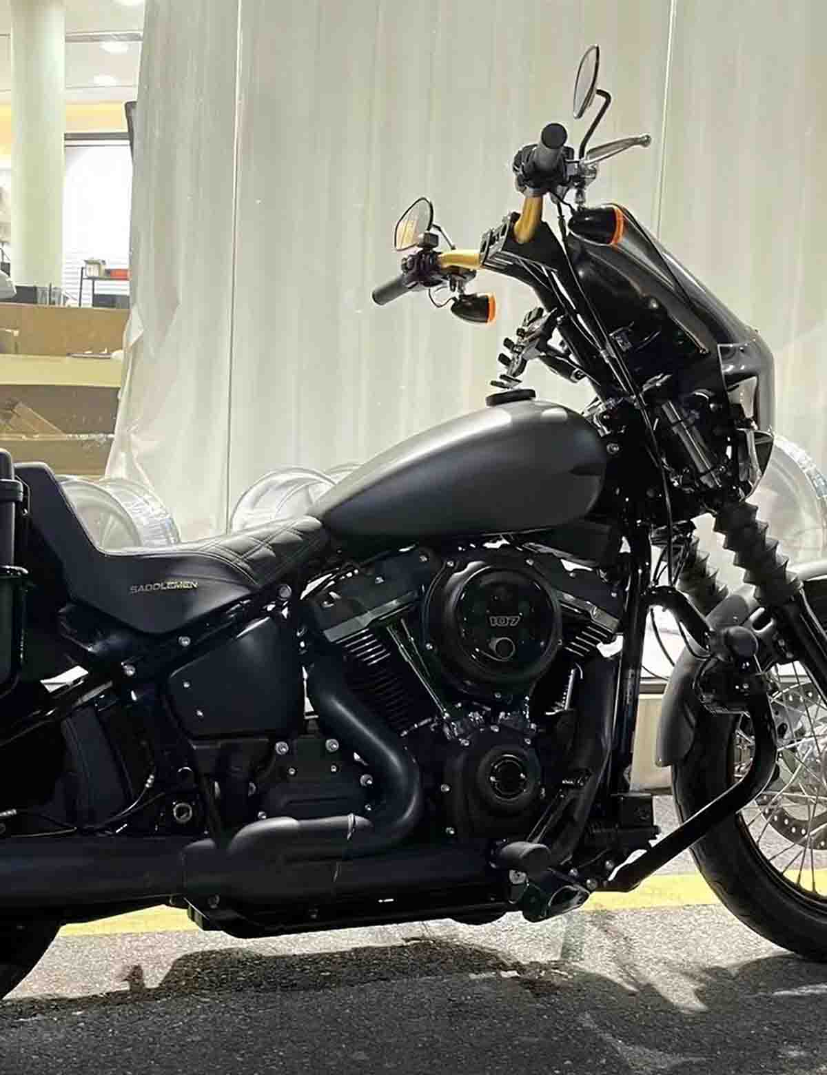T-Bar Handlebar Risers | 10"/12" Height, 1.25"/1.5" Handlebar Clamp Diameter, 1.5" Pullback Risers | 2018-after Harley Softail Models - Image 6