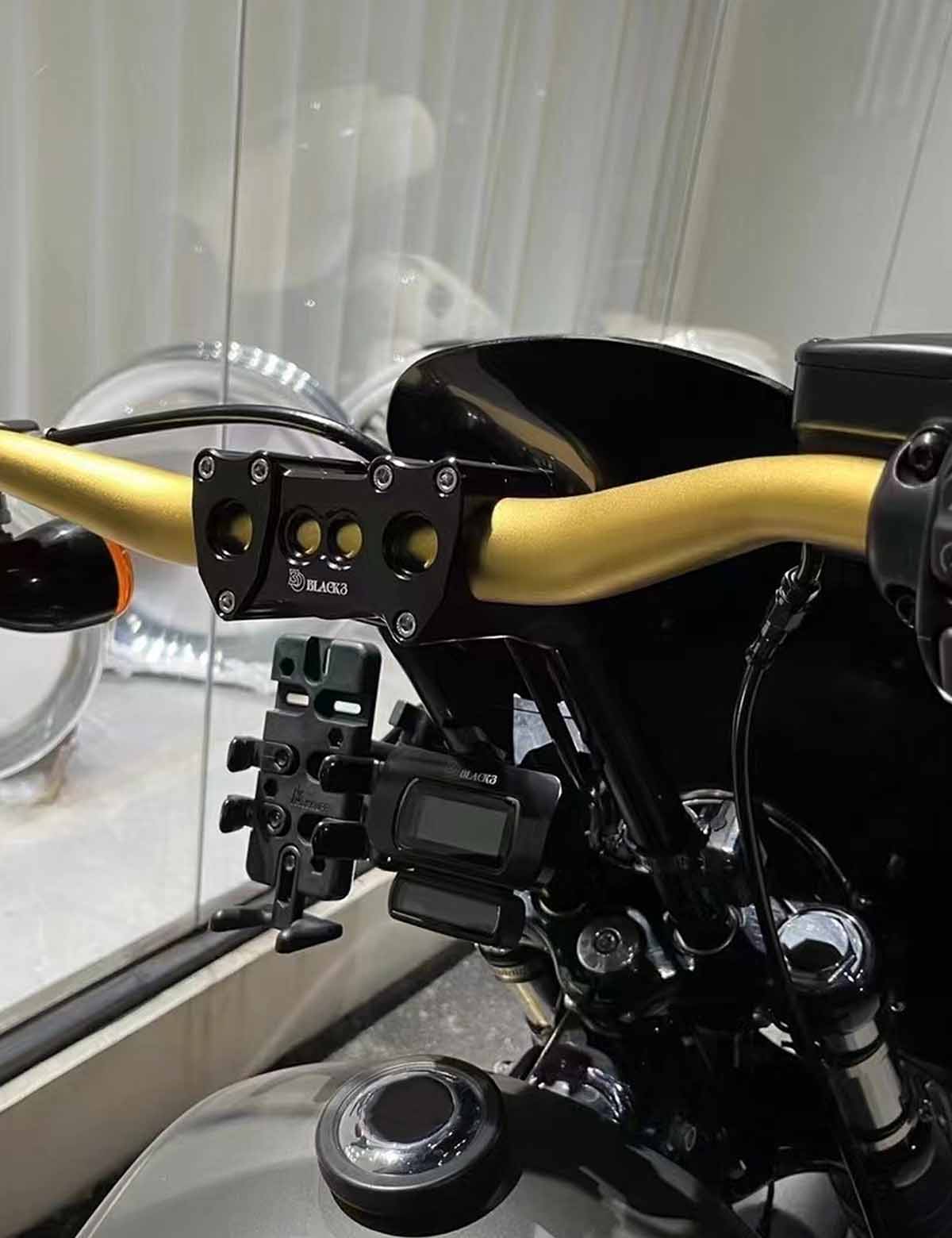 T-Bar Handlebar Risers | 10"/12" Height, 1.25"/1.5" Handlebar Clamp Diameter, 1.5" Pullback Risers | 2018-after Harley Softail Models - Image 7