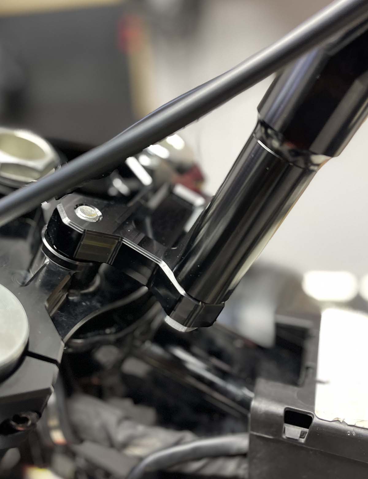 2" Pullback 1" Rise Handlebar Pullback Riser Clamp T-Bar Riser Adapter | Harley Touring Road Glide Street Glide Softail Models - Image 3