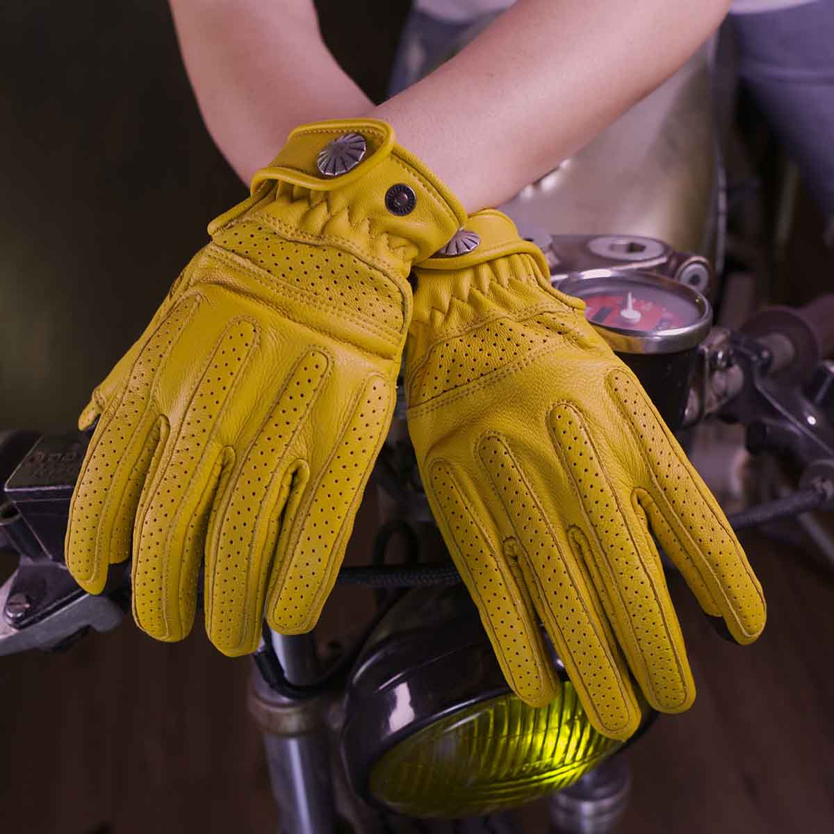 Premium Sheepskin Motorcycle Gloves | All Season Breathable Touchscreen - Image 5