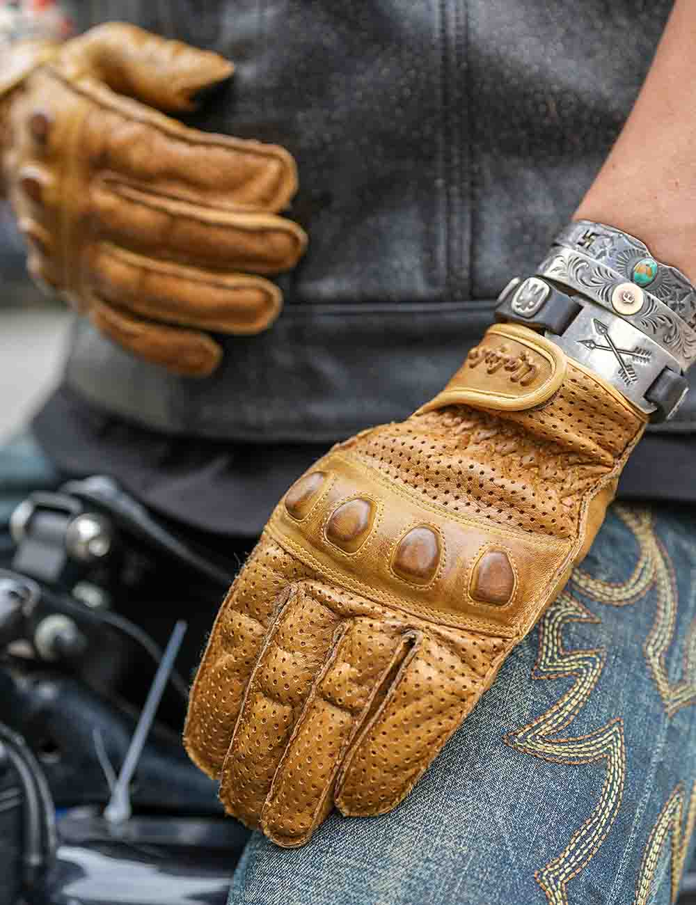 Retro Horsehide Motorcycle Gloves | Breathable Touchscreen Hard Knuckles for Spring Autumn - Image 9