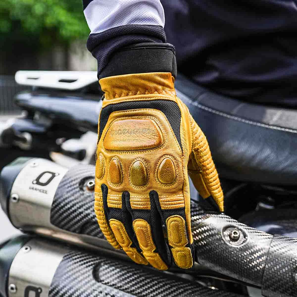 Retro Leather Motorcycle Gloves | Breathable Touchscreen Shockproof Anti-Slip Hard Knuckles Thickened Palm Pad - Image 9