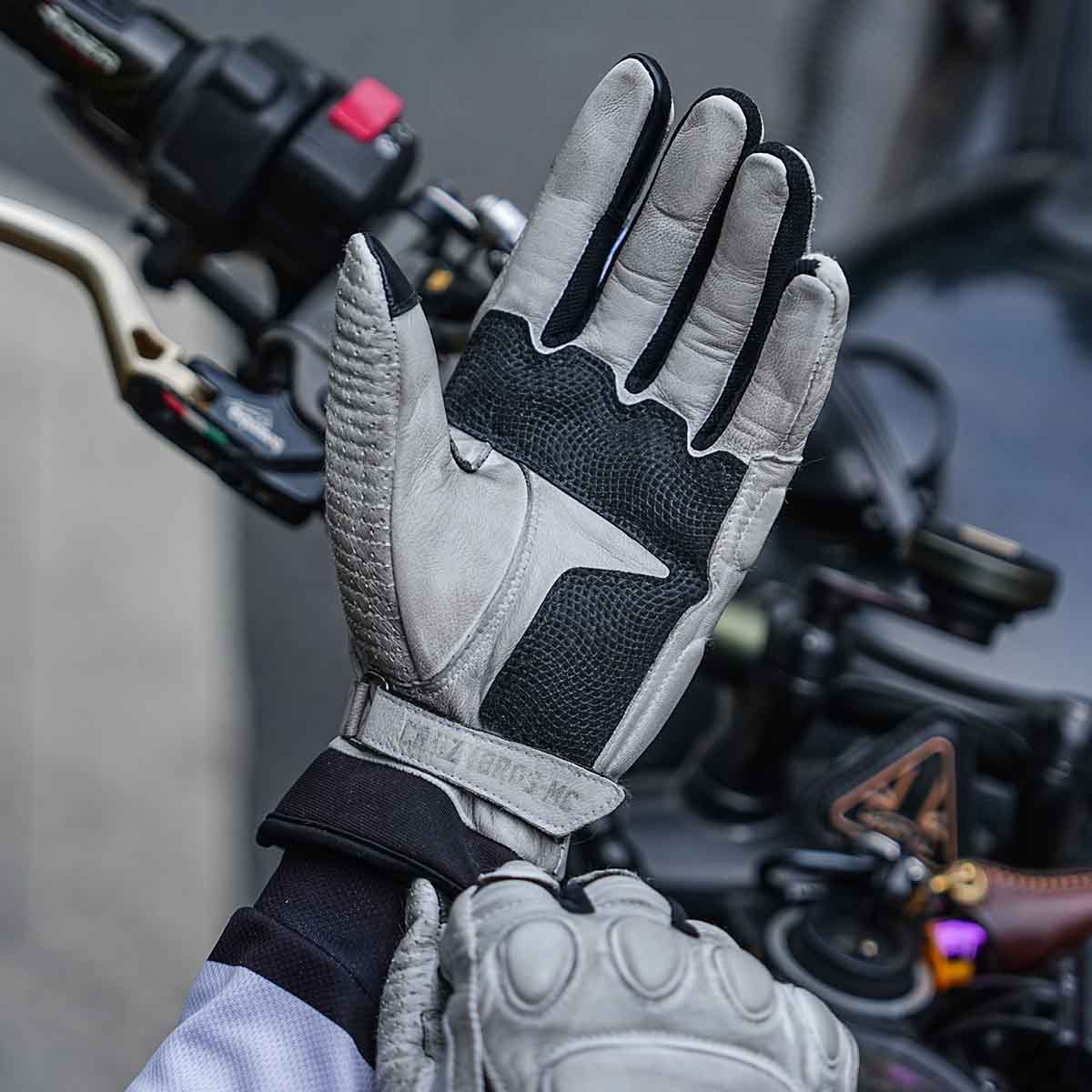 Retro Leather Motorcycle Gloves | Breathable Touchscreen Shockproof Anti-Slip Hard Knuckles Thickened Palm Pad - Image 4